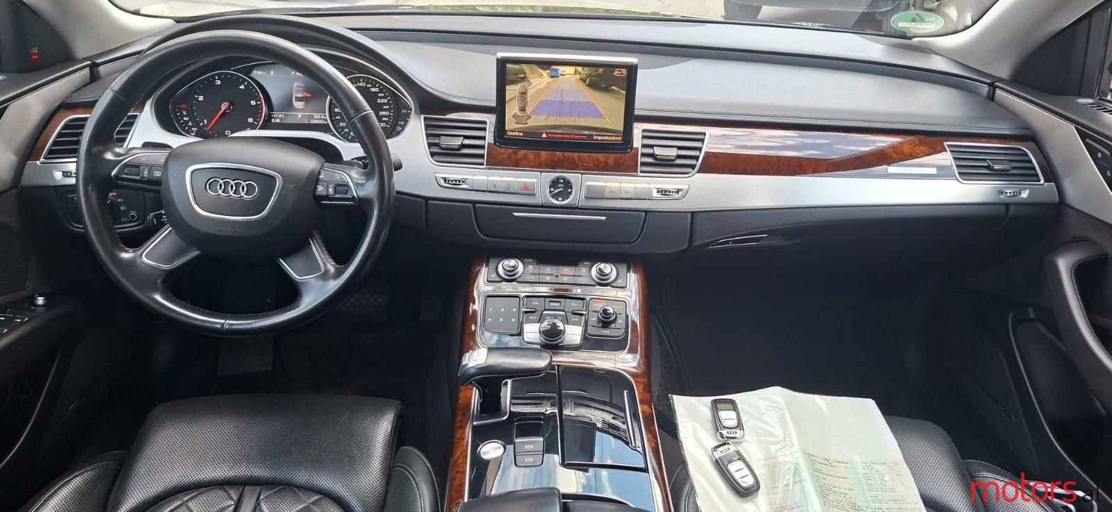 2011' Audi A8 photo #4