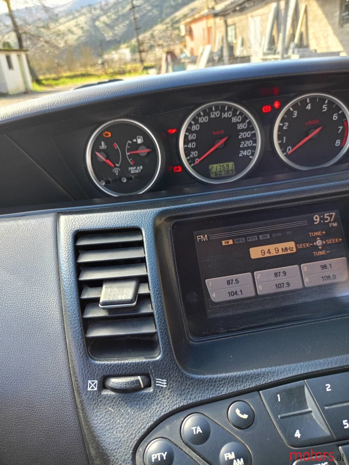 2002' Nissan Primera photo #4