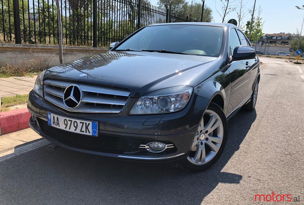 2008' Mercedes-Benz C 220 photo #1