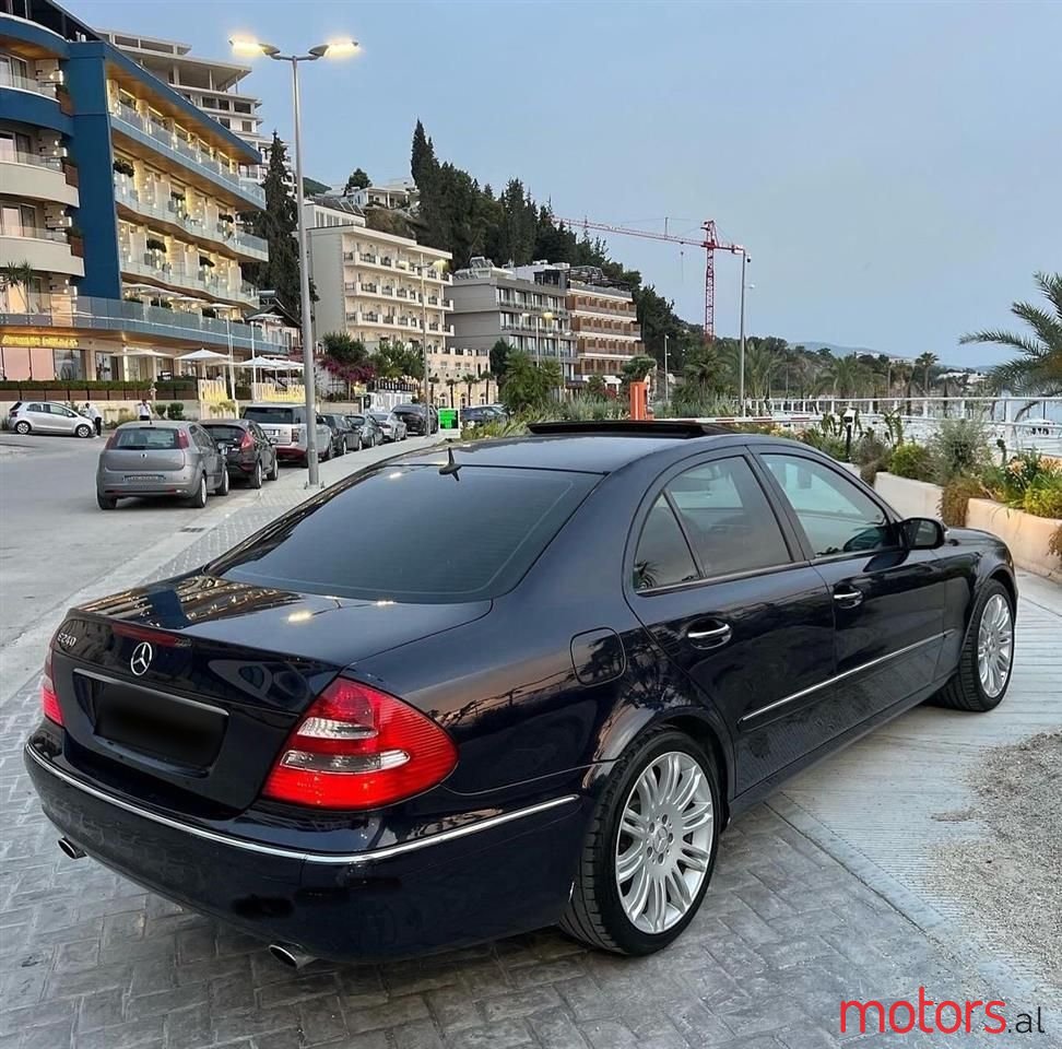 2003' Mercedes-Benz E 240 photo #6