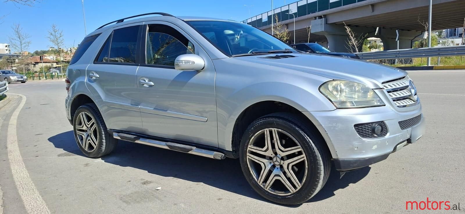 2006' Mercedes-Benz ML 320 photo #3