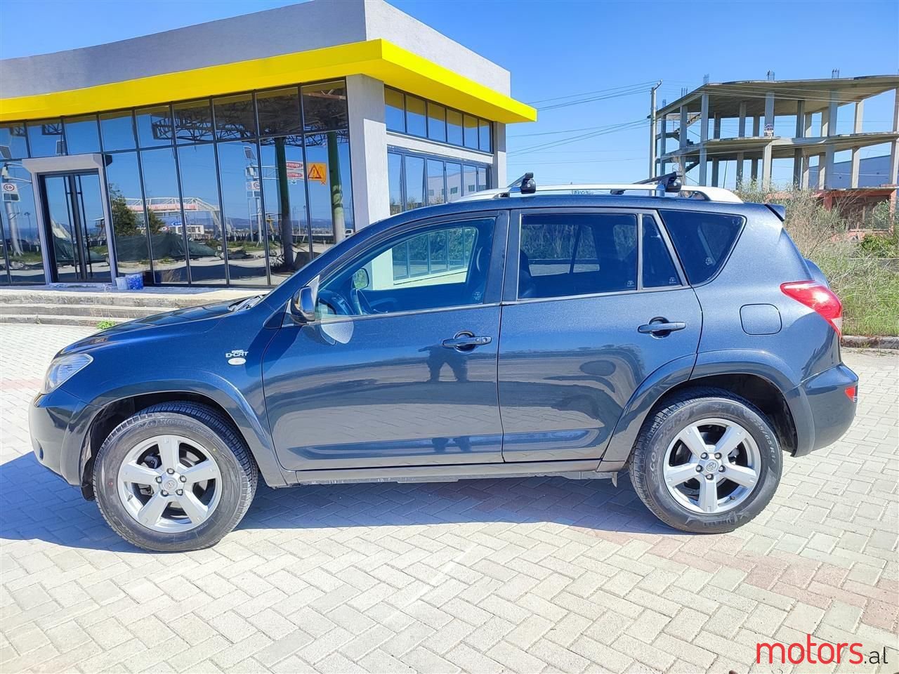 2006' Toyota RAV4 photo #1