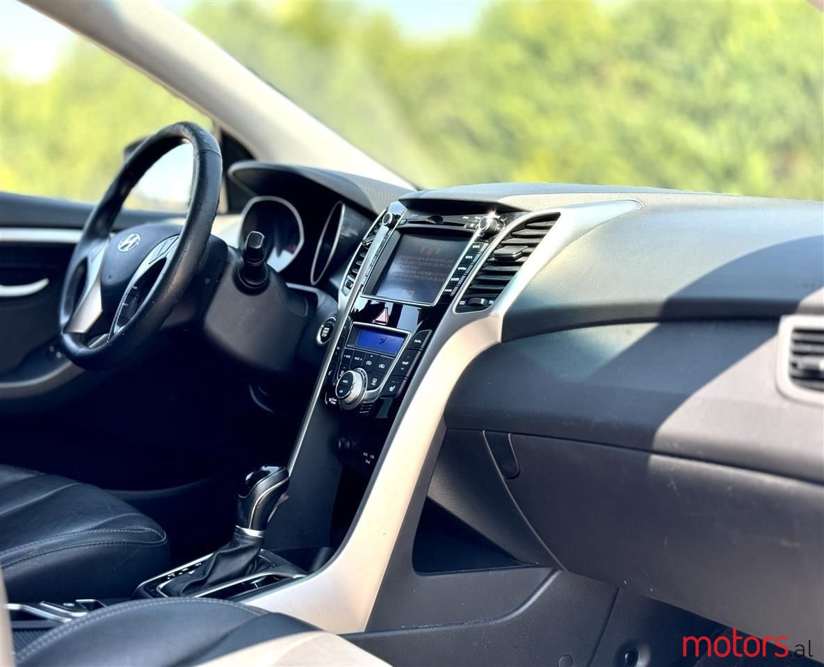 2014' Hyundai i30 photo #5