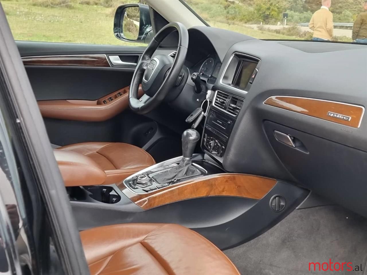 2010' Audi Q5 photo #3