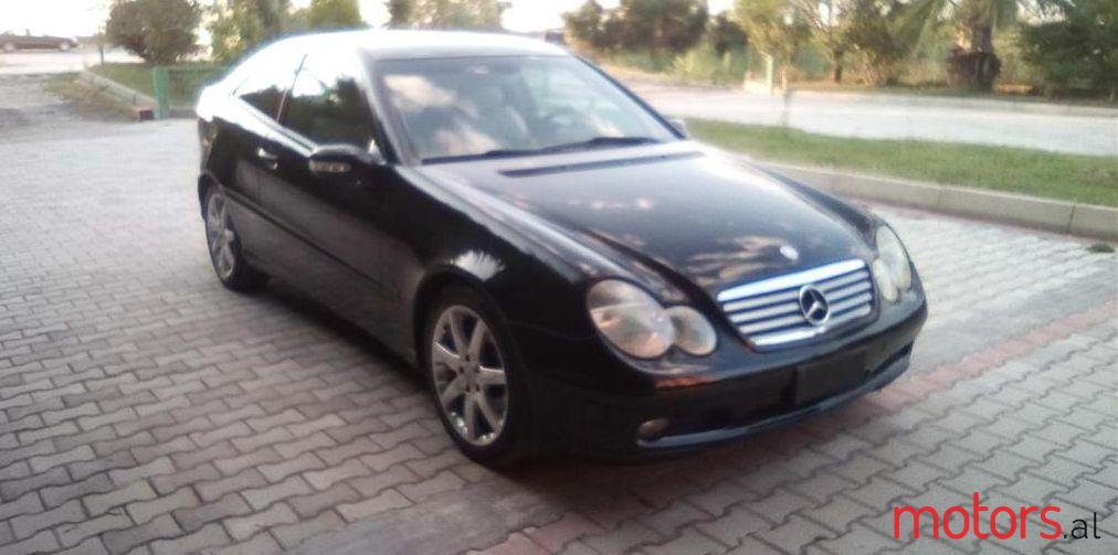 2003' Mercedes-Benz C 220 photo #2