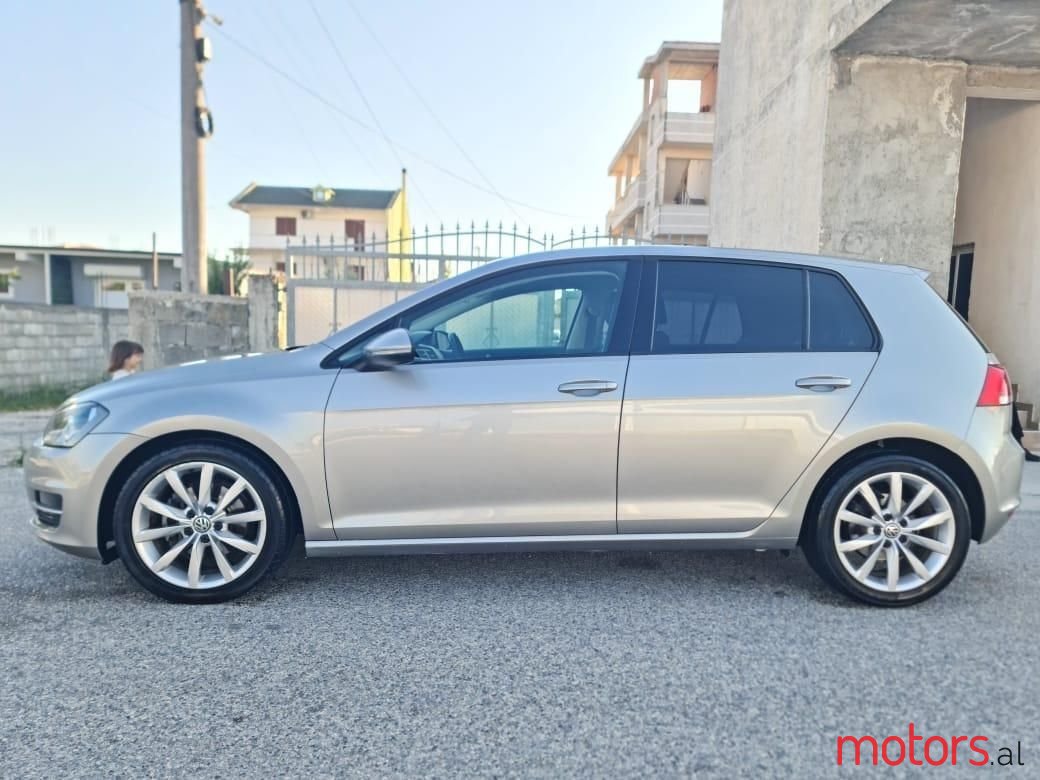 2013' Volkswagen Golf photo #5