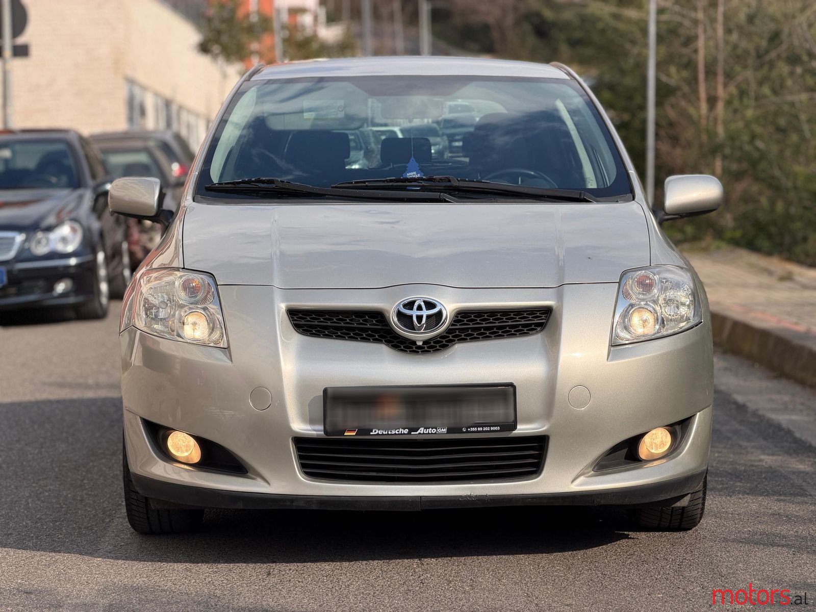 2010' Toyota Auris photo #3