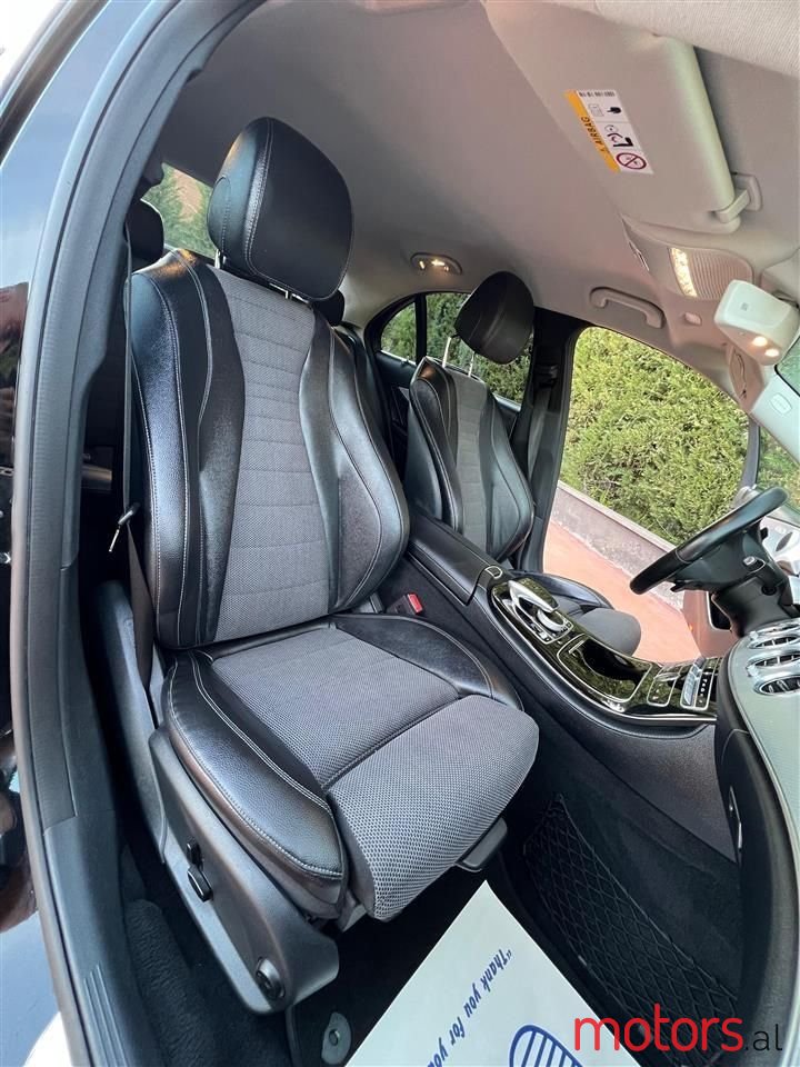 2018' Mercedes-Benz E 220 photo #3