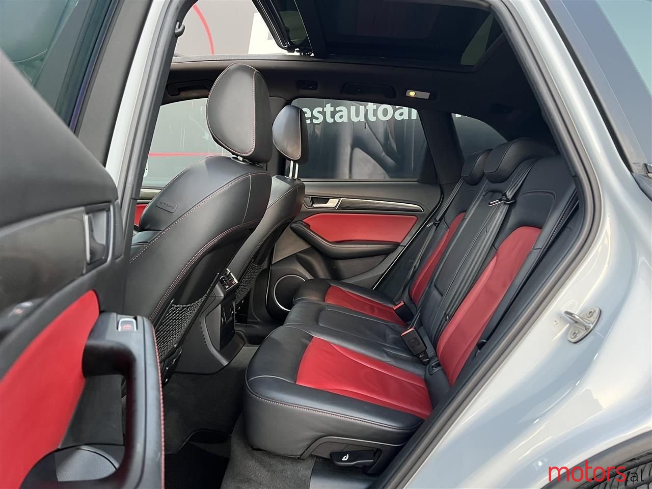 2014' Audi SQ5 photo #2