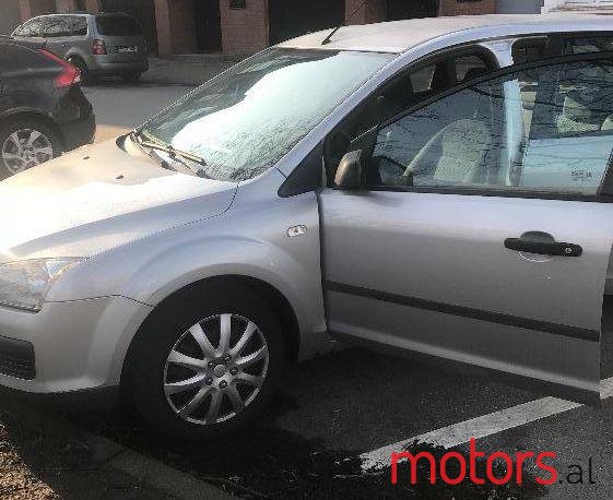 2005' Ford Focus photo #2