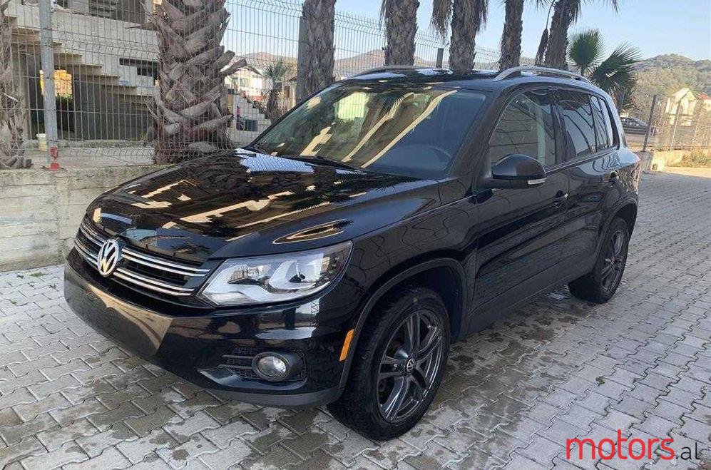 2012' Volkswagen Tiguan photo #1