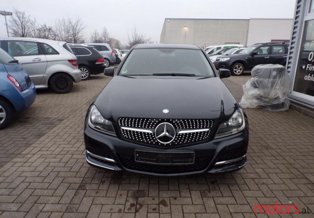 2012' Mercedes-Benz C 220 photo #1