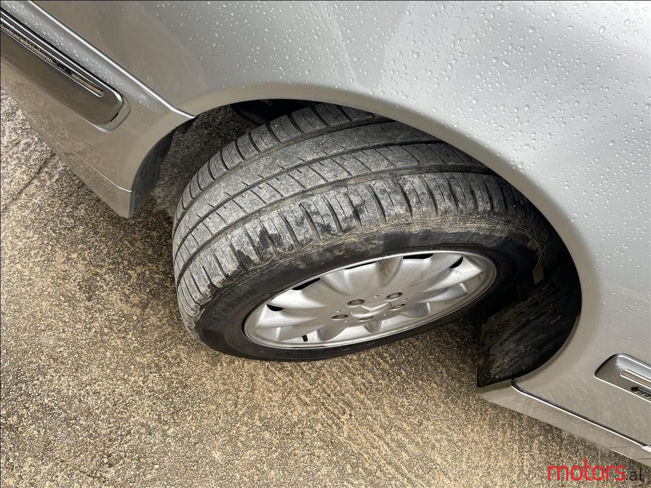 2000' Mercedes-Benz E 220 photo #6