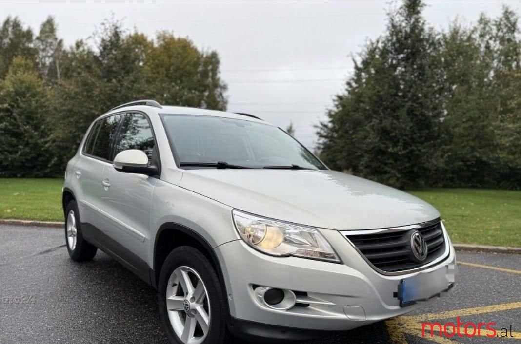 2008' Volkswagen Tiguan photo #4