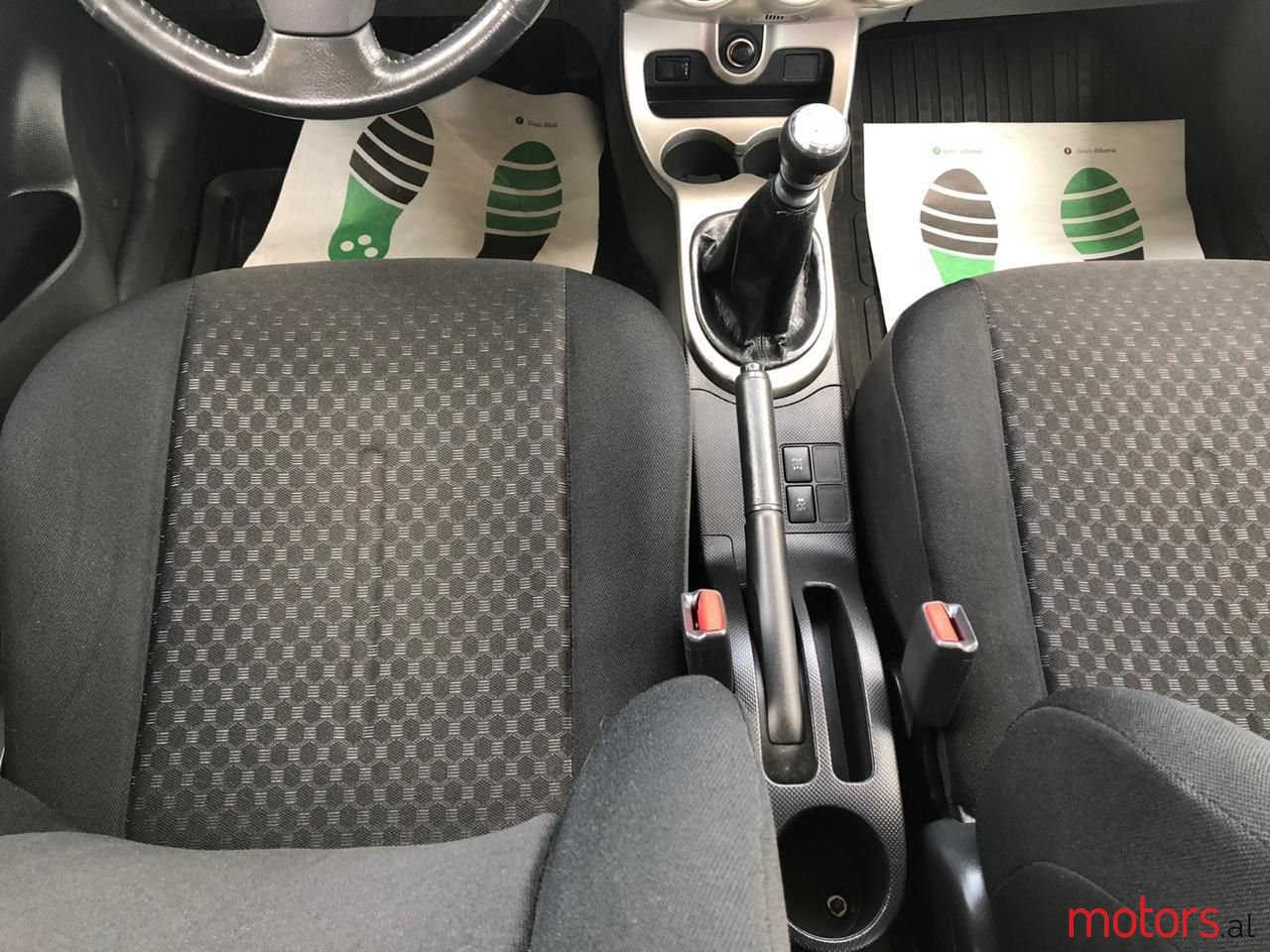 2010' Toyota Urban Cruiser photo #2