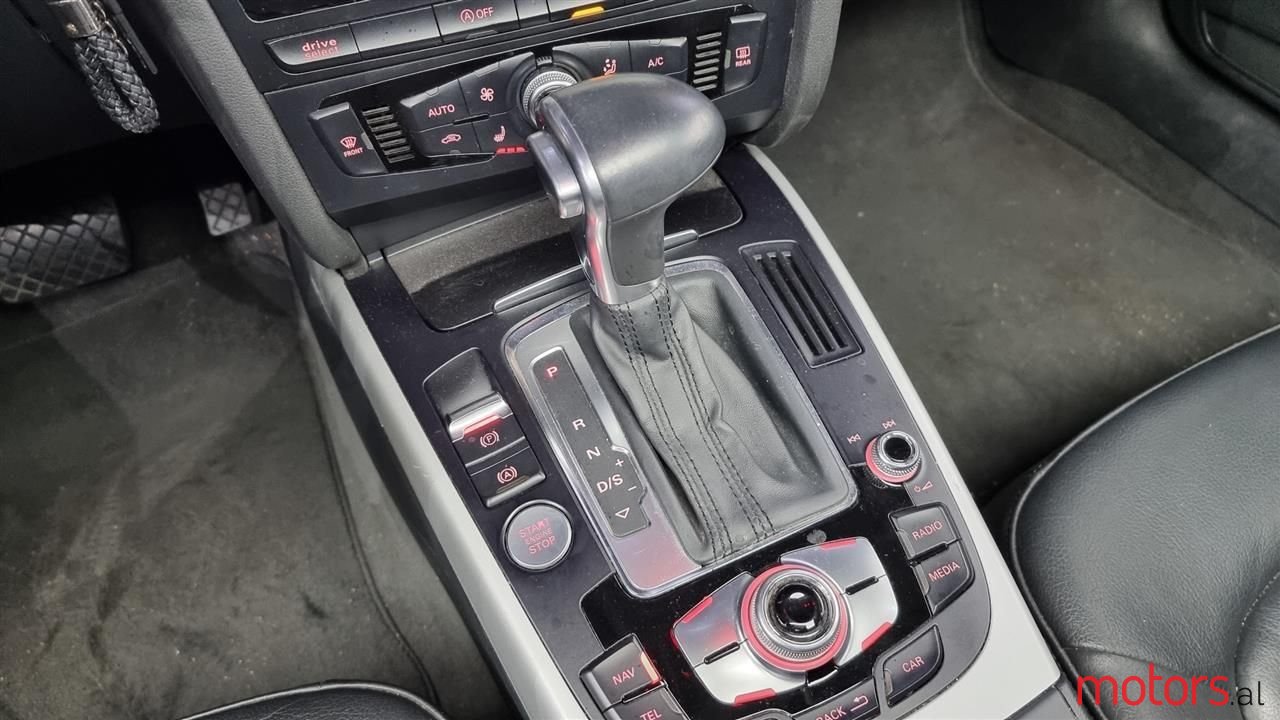 2015' Audi A4 photo #1