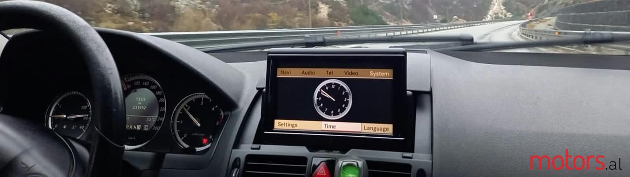 2008' Mercedes-Benz 200 photo #1