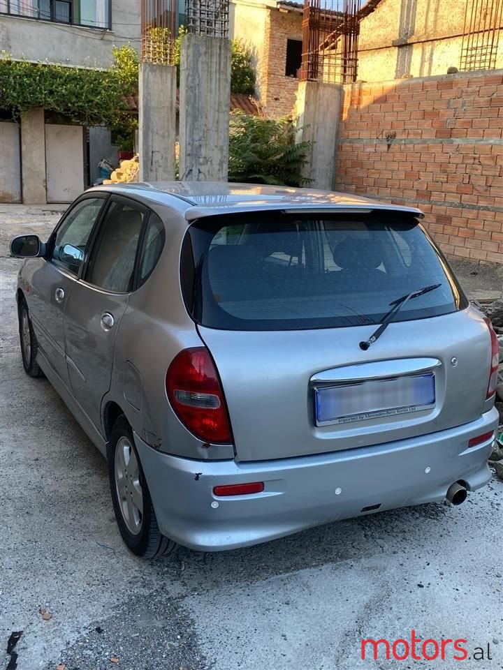 2003' Daihatsu Sirion photo #6