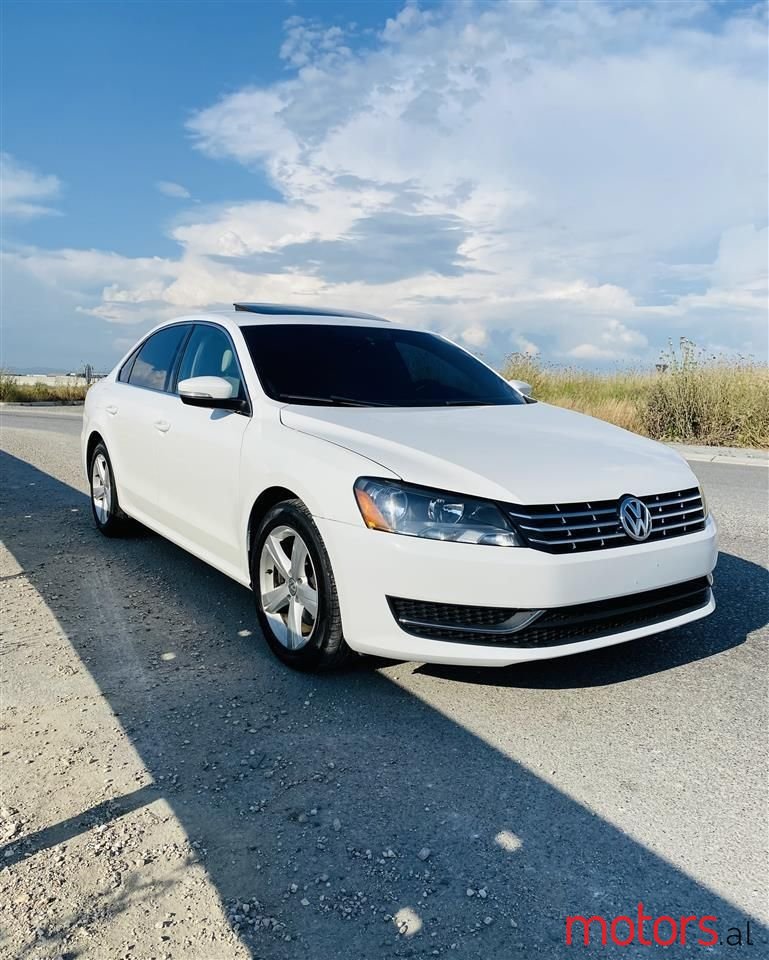 2013' Volkswagen Passat photo #3