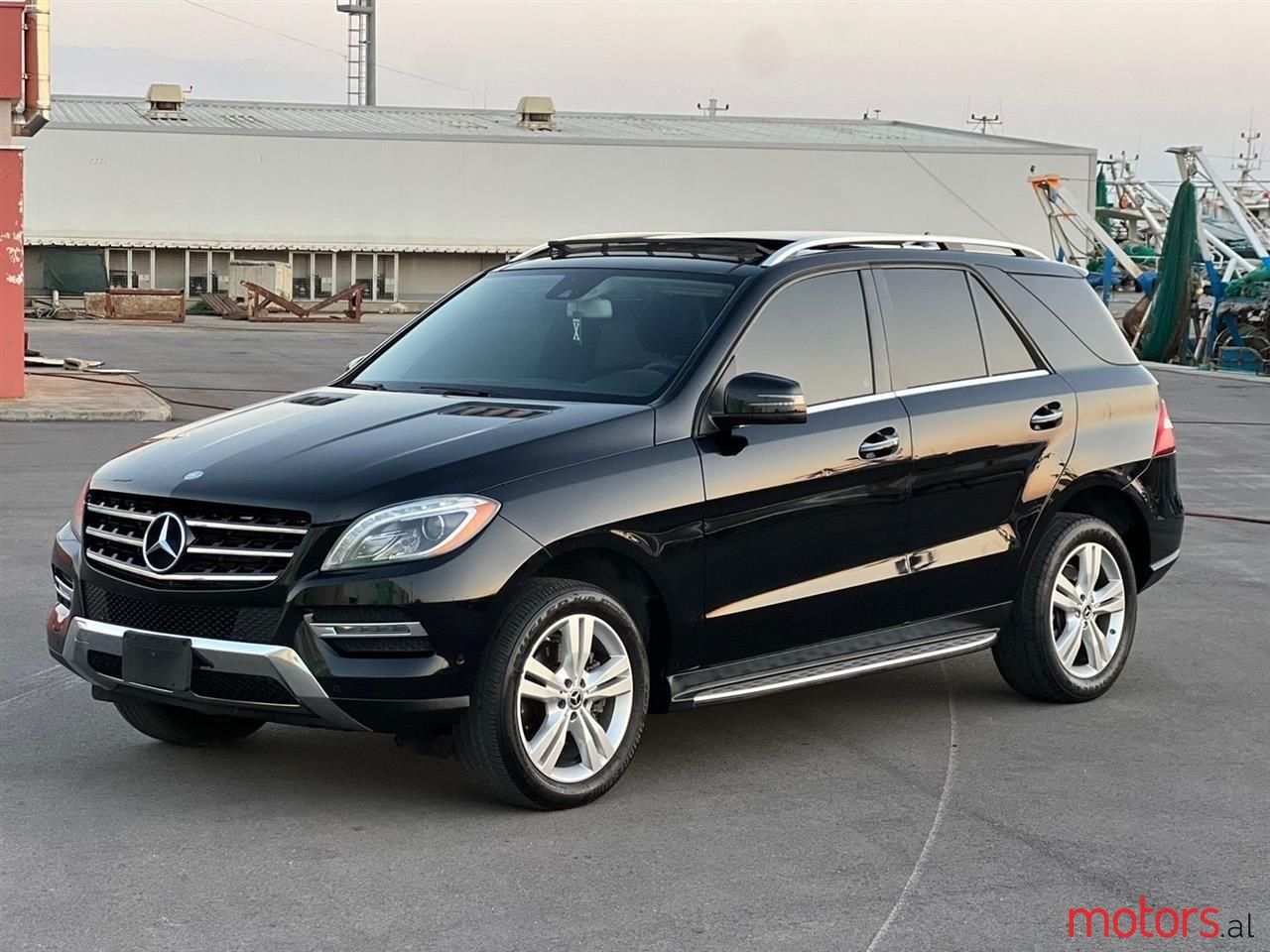 2013' Mercedes-Benz C 350 photo #2
