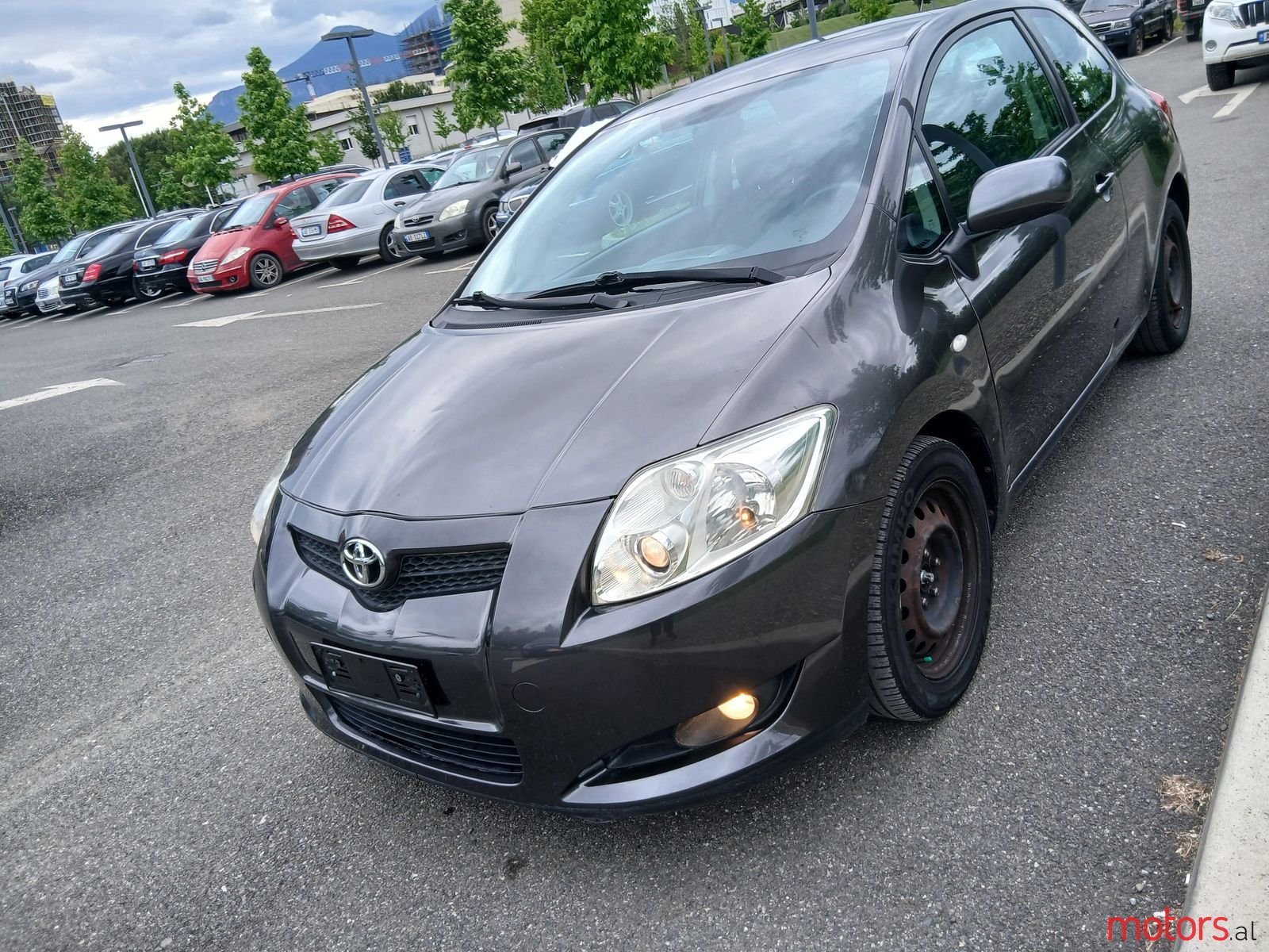 2008' Toyota Auris photo #1