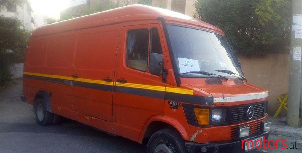 1989' Mercedes-Benz E 250 photo #1