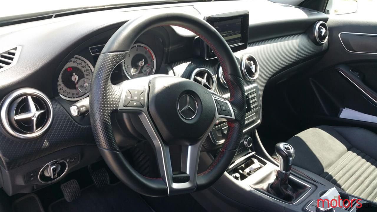 2014' Mercedes-Benz A 180 photo #5