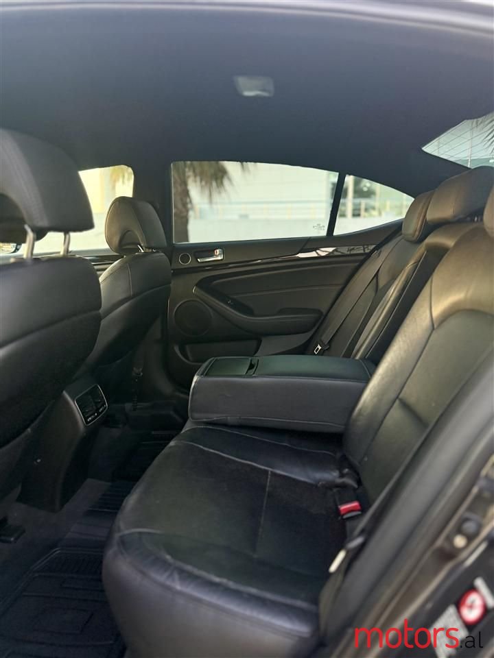 2015' Kia Carens photo #5