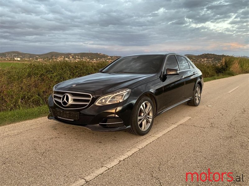 2014' Mercedes-Benz E 220 photo #1
