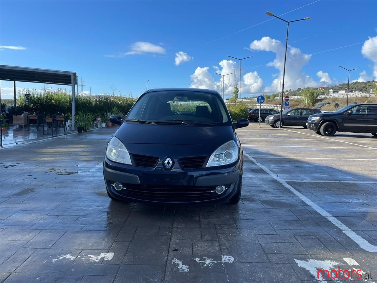 2008' Renault Scenic photo #1