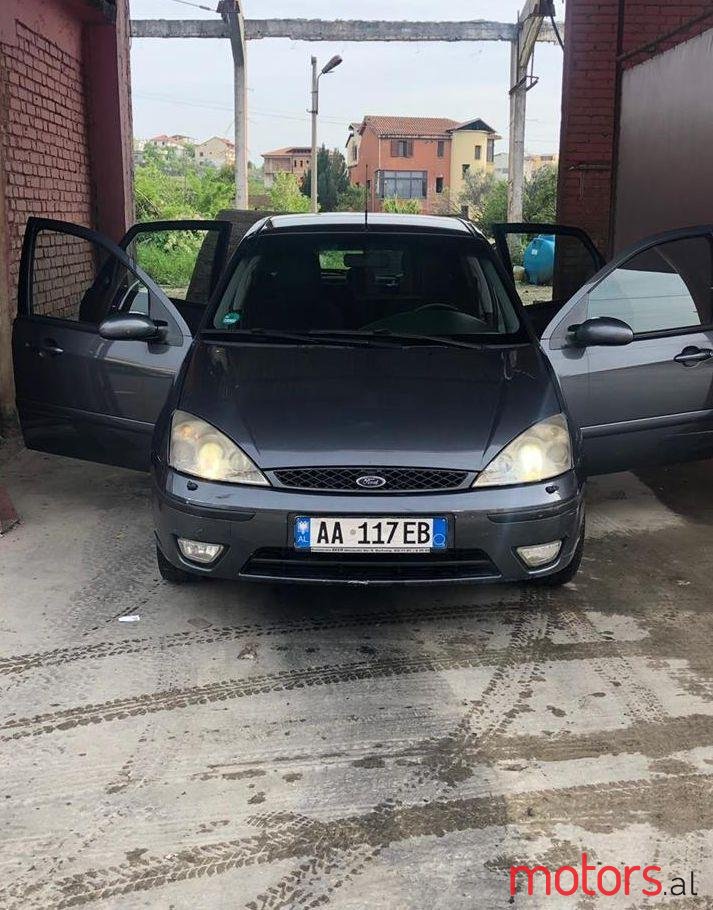 2002' Ford Focus photo #1