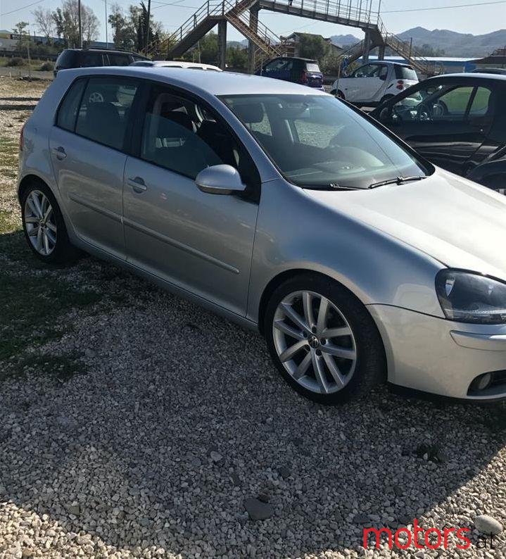 2005' Volkswagen Golf photo #1