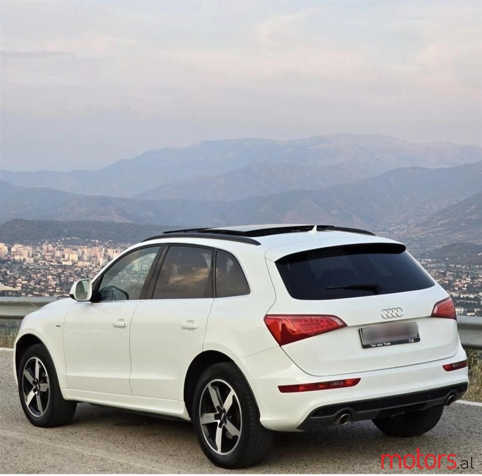 2010' Audi Q5 photo #6