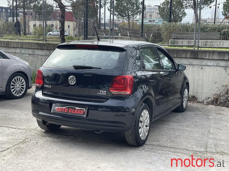 2010' Volkswagen Polo photo #3