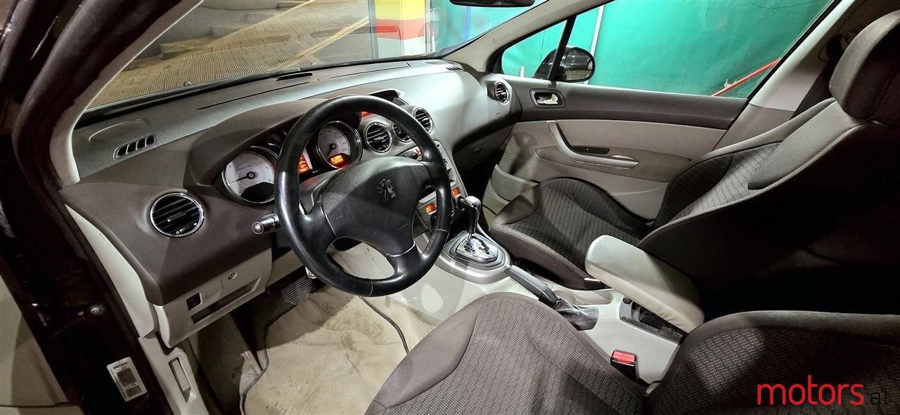 2010' Peugeot 308 photo #5