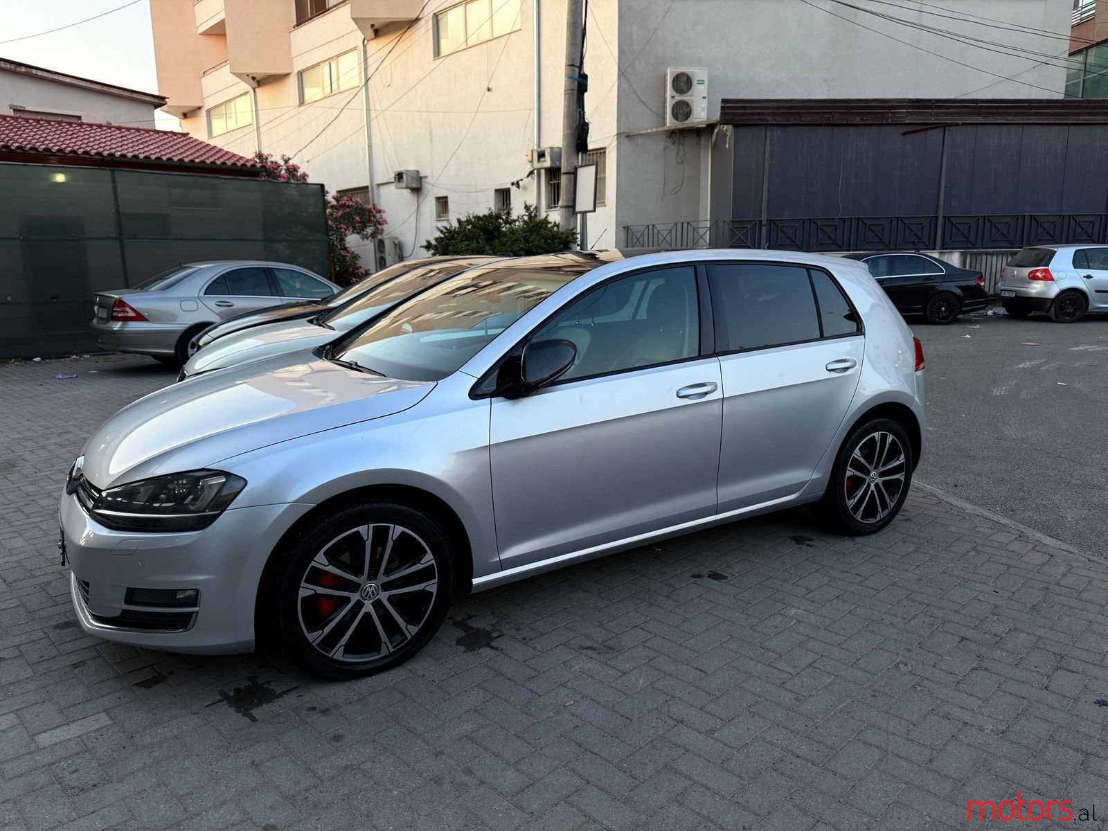 2014' Volkswagen Golf photo #6