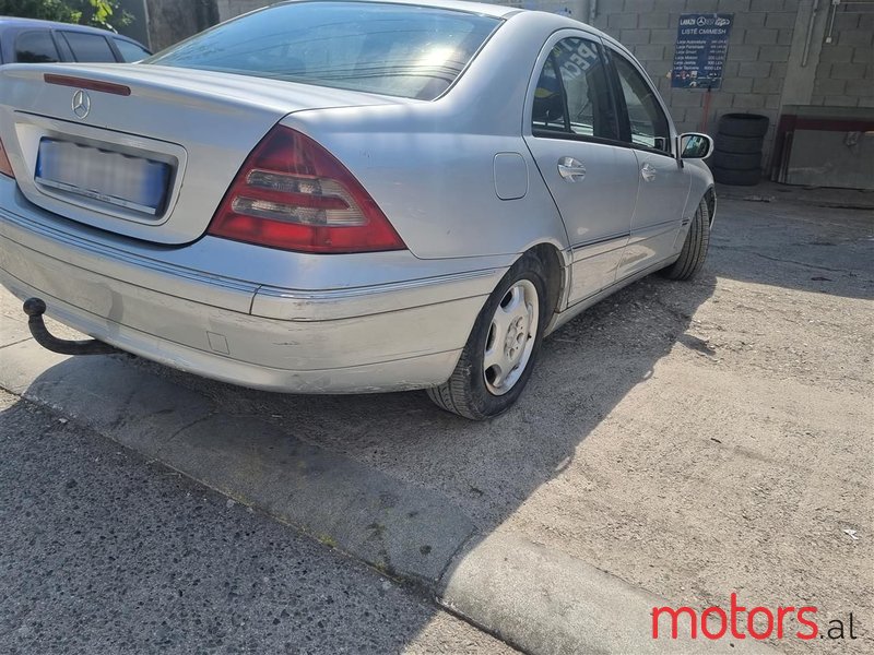 2001' Mercedes-Benz C 220 photo #4