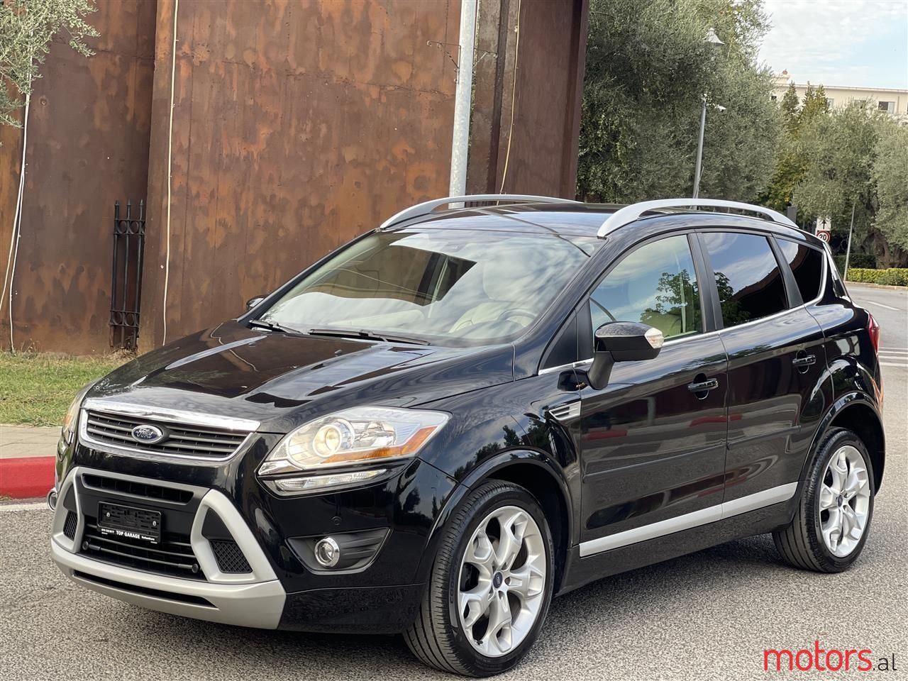 2012' Ford Kuga photo #1