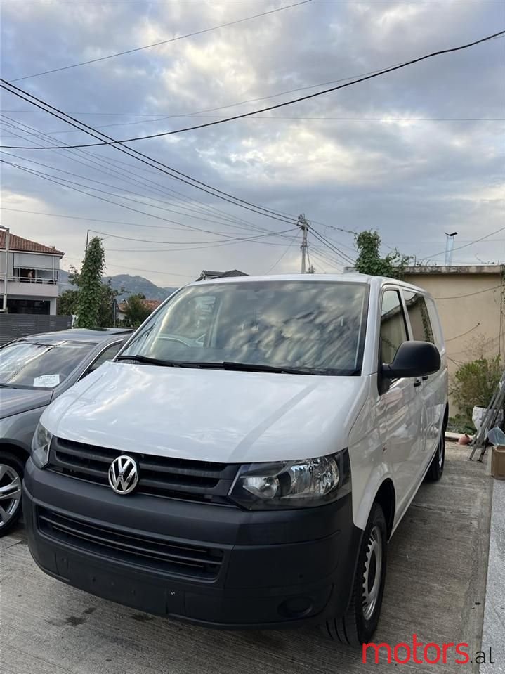 2015' Volkswagen T6 Transporter photo #4