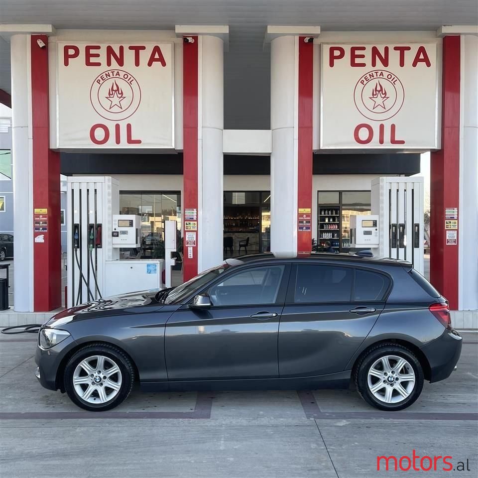 2012' BMW 120 photo #2