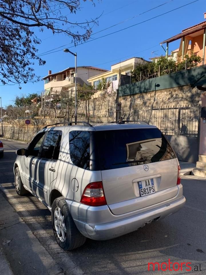 2003' Mercedes-Benz 350 photo #5