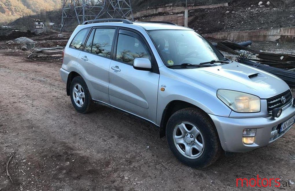 2002' Toyota RAV4 photo #1