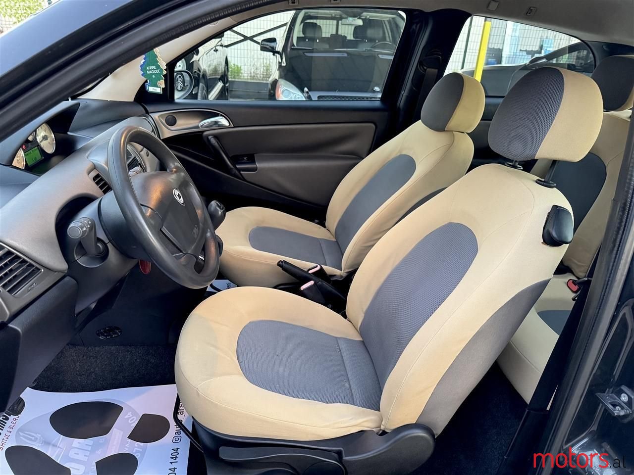 2005' Lancia Ypsilon photo #3