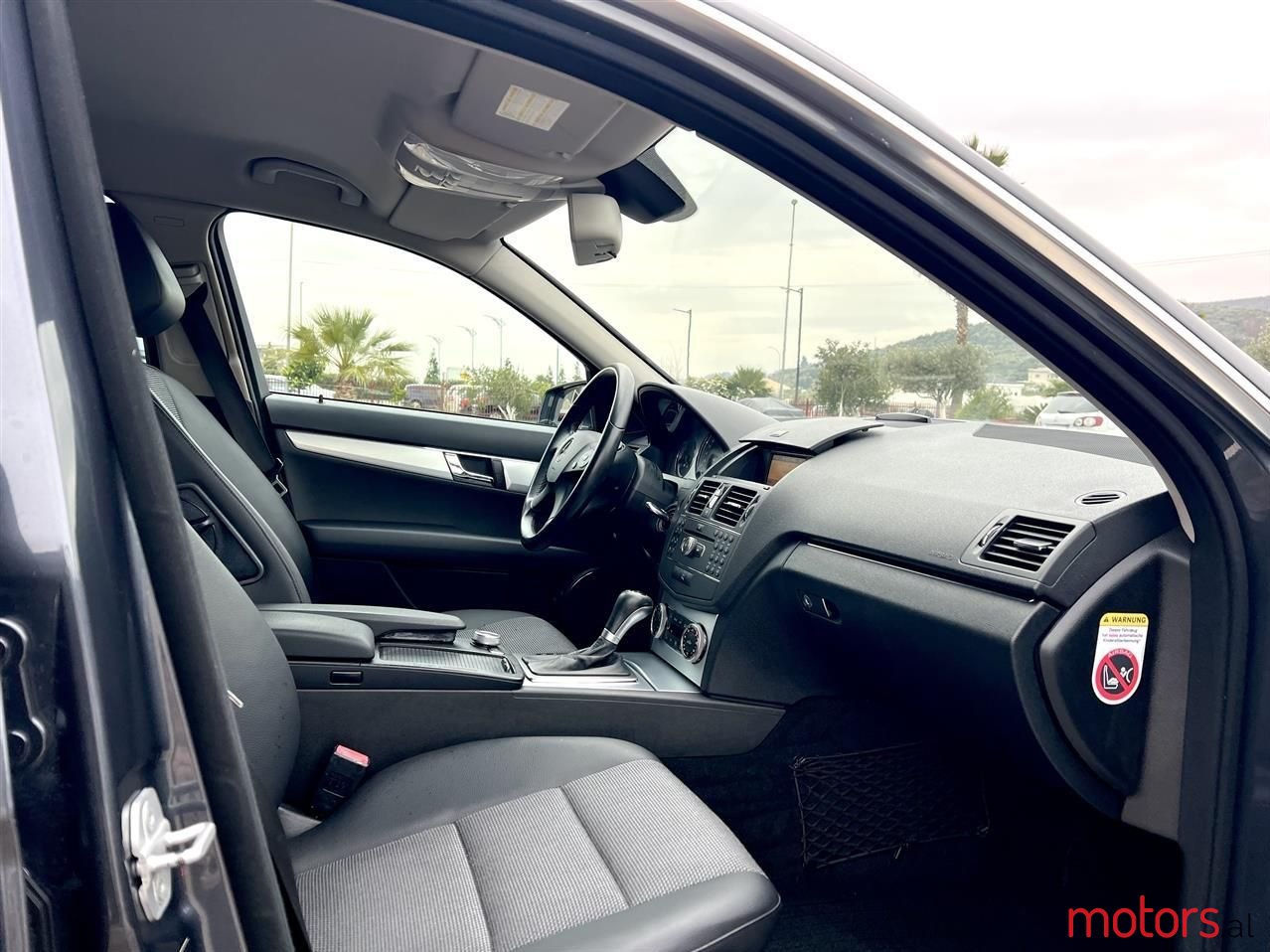 2009' Mercedes-Benz C 200 photo #5