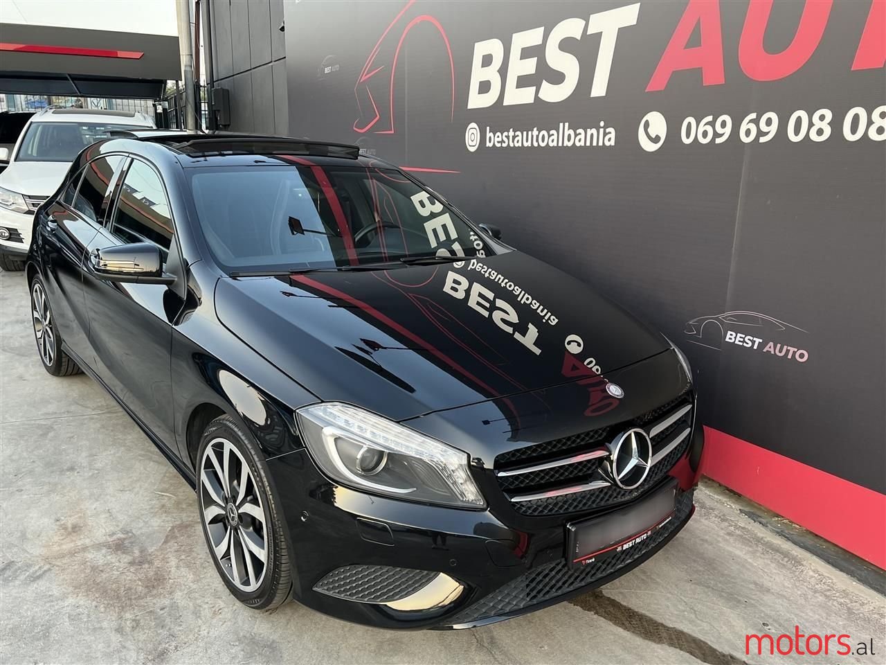 2013' Mercedes-Benz A 200 photo #2