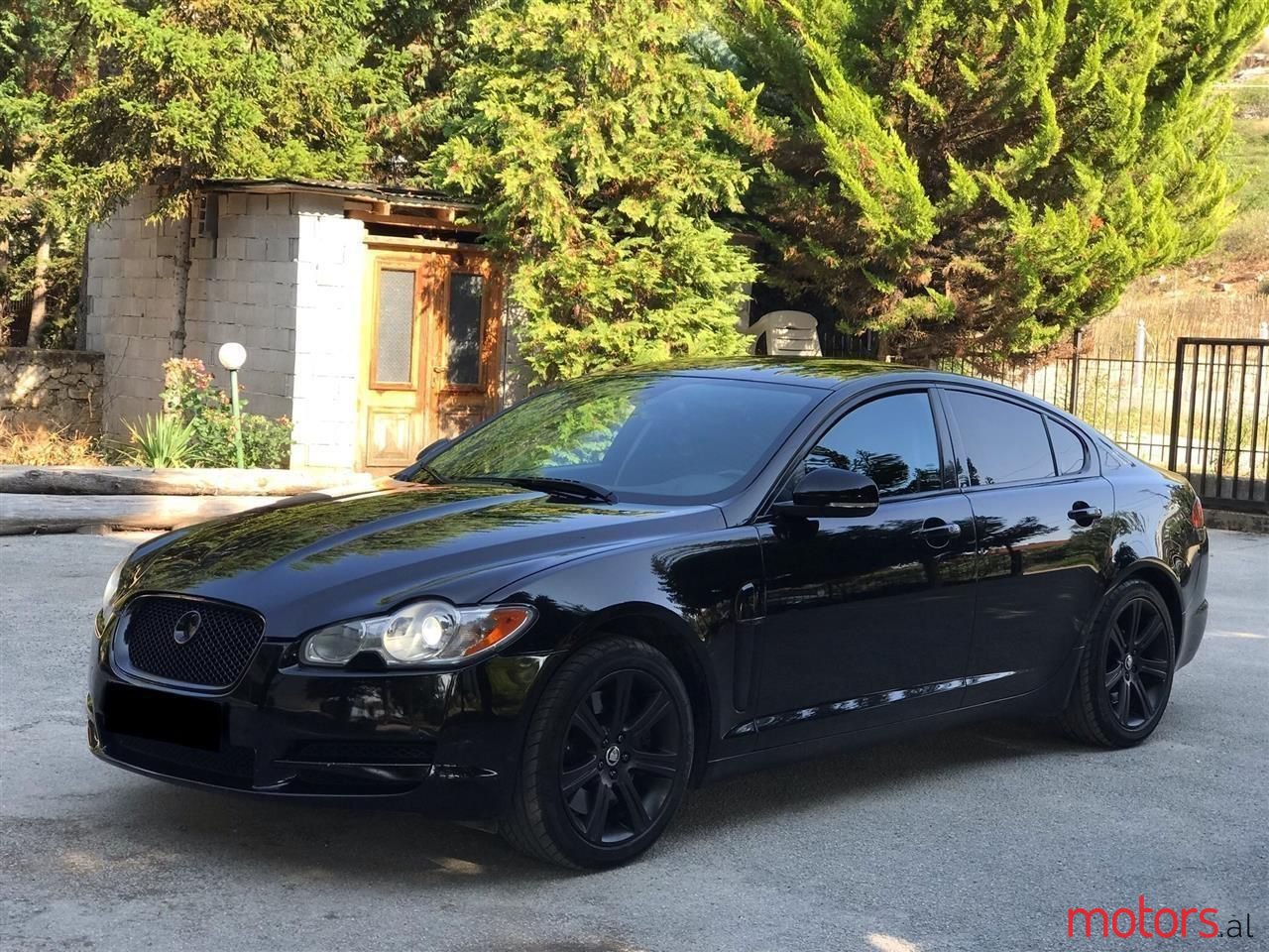 2010' Jaguar XF photo #3