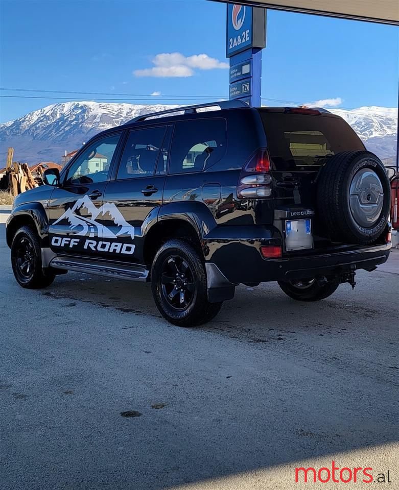 2006' Toyota Land Crusier photo #3