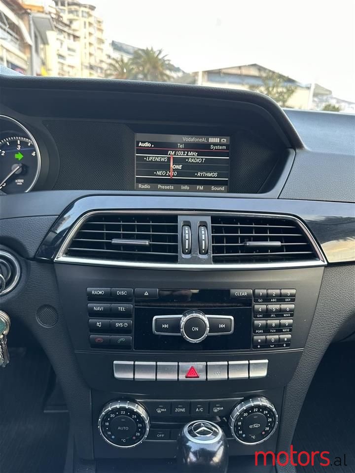 2014' Mercedes-Benz C 180 photo #2