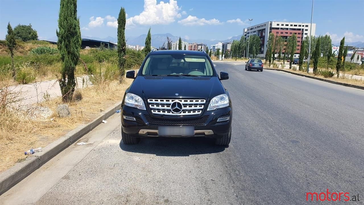 2008' Mercedes-Benz ML 320 photo #5