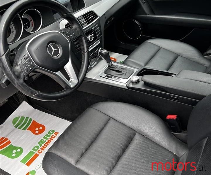 2013' Mercedes-Benz C 220 photo #4